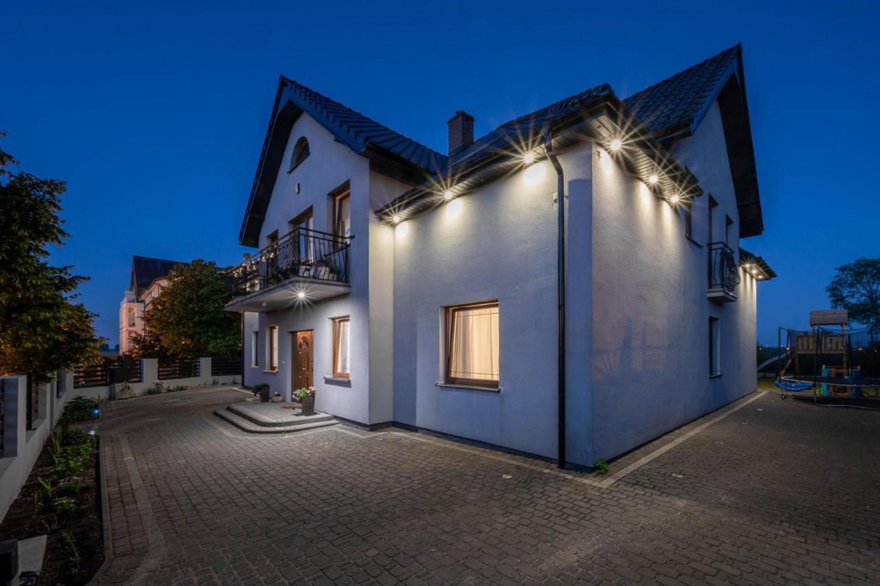 Seaesta Darlowo - Komfortowe Pokoje I Apartamenty Exterior foto